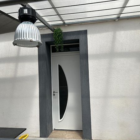 דירות הייר Aux 3 Domaines T2 Avec Terrasse מראה חיצוני תמונה